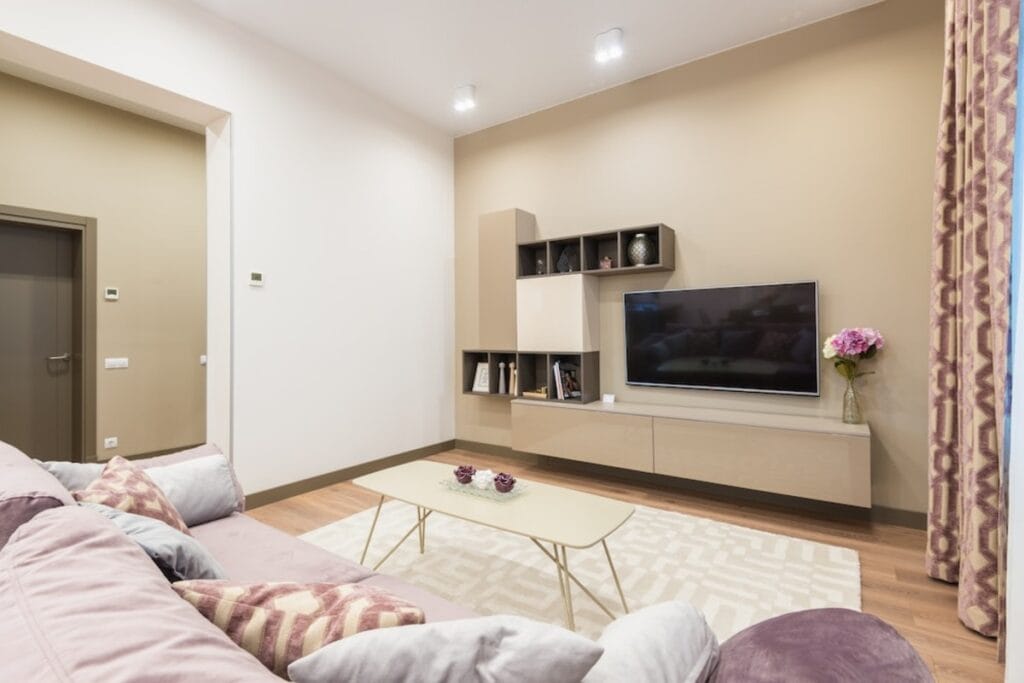 Iznajmljivanje soba i apartmana Tisno