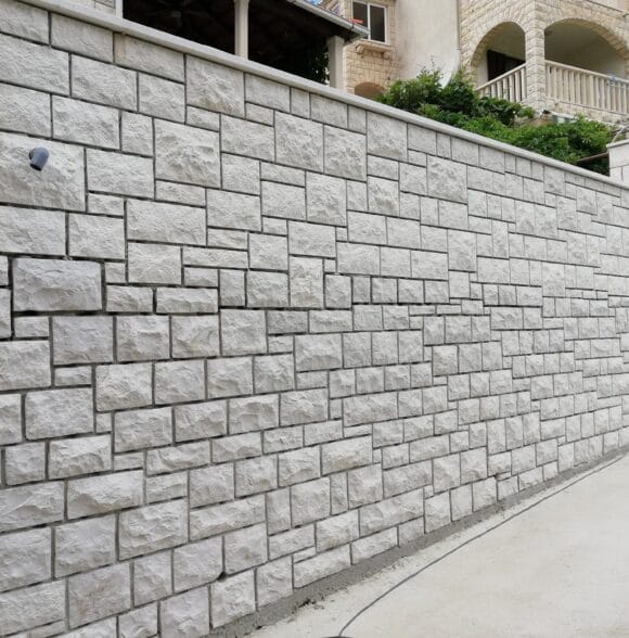 Specijalna čišćenja kamenih površina i spomenika Brač