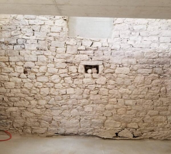 Specijalna čišćenja kamenih površina i spomenika Brač