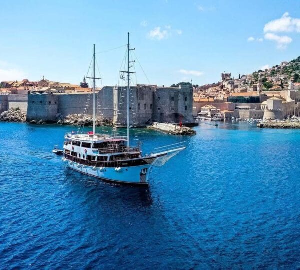 Charter cruising Croatia 1