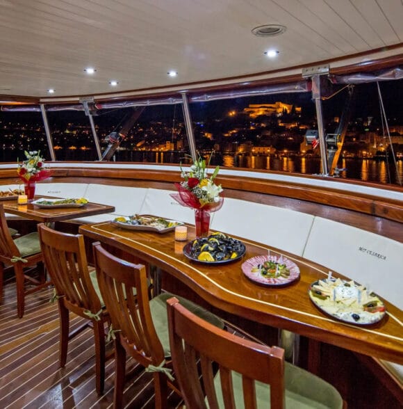 Charter cruising Croatia