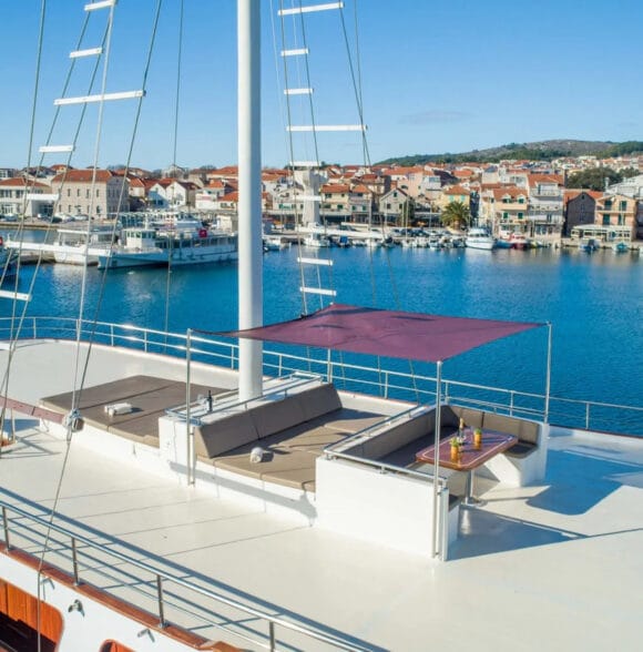Charter cruising Croatia
