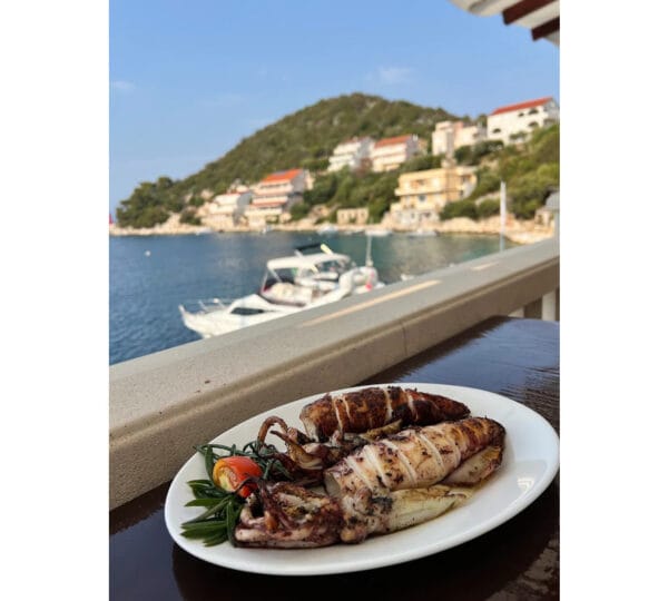 Restaurant Lastovo Zaklopatica 1